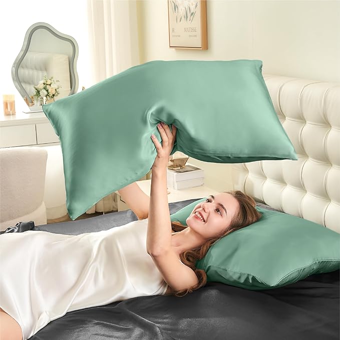 INFIIXSO Mulberry Silk Pillowcase for Hair and Skin, Silk Pillow Cases Queen Size Set of 2 with Hidden Zipper 20x30 Inches, Smooth and Soft Cooling Pillow Cases for Hot Sleepers(Mint Green, 2 Pack)