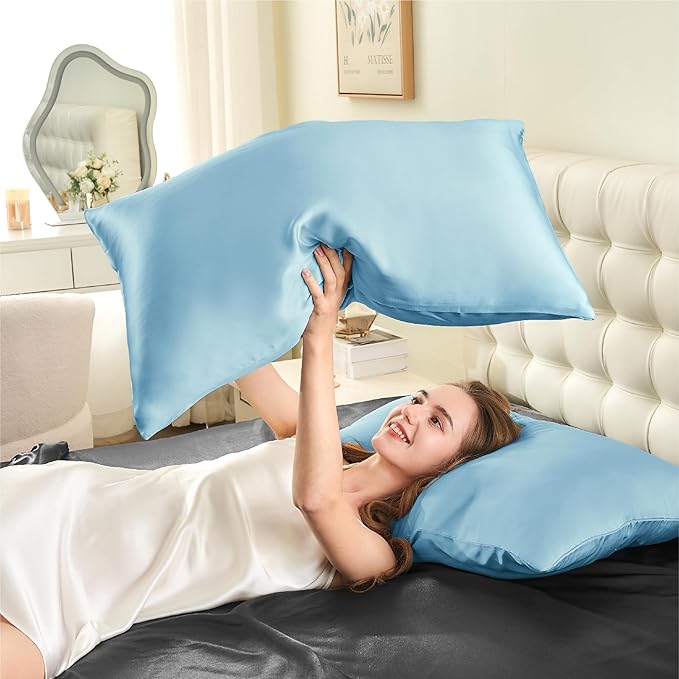 INFIIXSO Mulberry Silk Pillowcase for Hair and Skin, Silk Pillow Cases Standard Size with Hidden Zipper 20x26 Inches, Super Smooth and Soft Cooling Pillow Cases for Hot Sleepers(Light Blue, 1 Pack)