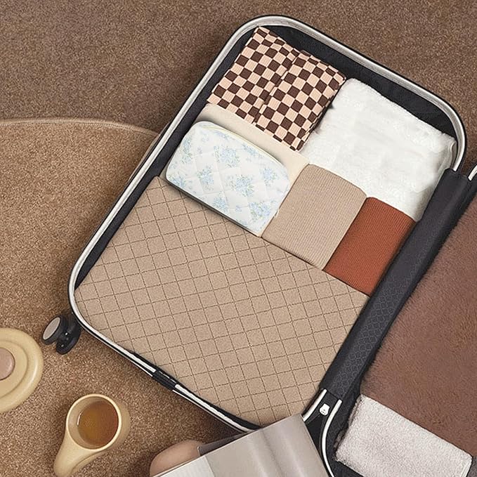 Quilted Makeup Bag Floral Cotton Make up Bag Puffy Coquette Makeup pouch Aesthetic Cute Travel Toiletry Bag for Women Girls