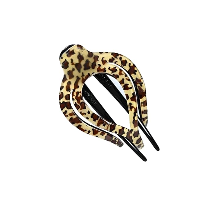 SPEVERT 3.5" Big Heart-Shaped Claw Clips for Women Stylish Curved Duckbill Hair Clips Non-Slip for Secure Alligator Clips (Dark Leopard Print)