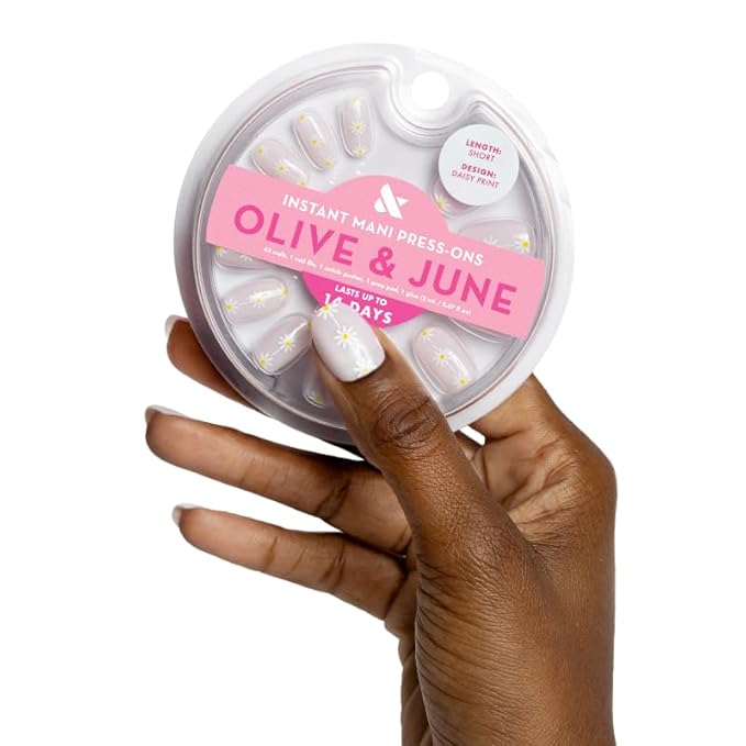 Olive & June Instant Mani Press-On Nails | (Glue) Short, Round 42 Fake Nails, 21 Sizes Non-Toxic | Long-Lasting Recycled Materials Realistic Look | Salon-Quality at Home | Daisy Chain