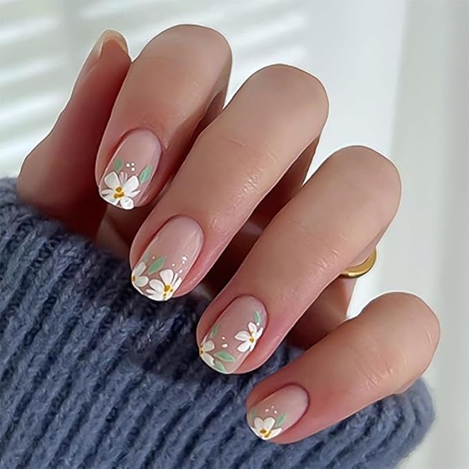 XZMeiLun Press On Nails Spring Summer Acrylic Nails for Women - Green White Flower Designer Fake Nails Short Square 24PCS, Outdoor Picnic/Wedding/Party Reusable Stick On Nails Gift