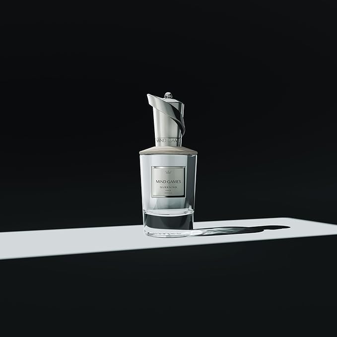 MIND GAMES Queening - Luxury Perfume with Notes of Apple, Saffron, Fluffy Musk & Coconut - Elegant Extrait de Parfum for Women & Men - Woody & Amber Perfume - 100 mL/3.4 oz