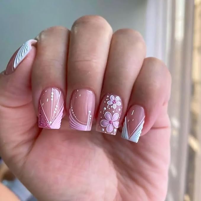 CTTHNBD Press on Nails Square - Short Fake Nails with Flower Design - French Tip, Pink False Nails - for Women 24 Pcs
