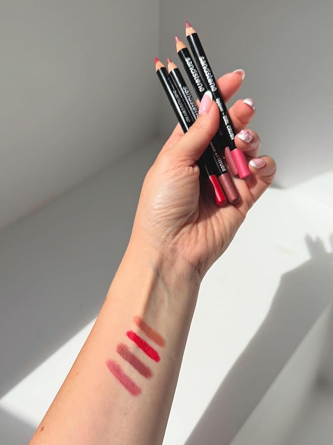 Sandstone Scandinavia Hypoallergenic Lipliner - Smooth texture - Fragrance Free Lip Liner Pencil - Intense pigmentation and long lasting (Girl Crush, 0,04)