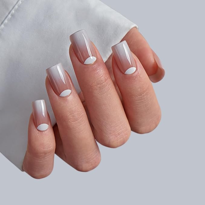 BTArtbox Short Ombre Press On Nails - Square Nail Tips with Glue for Women, Opaque Soft Gel Glue On Nails in 16 Sizes - 32 Stick On Nails Kit, Edge Play