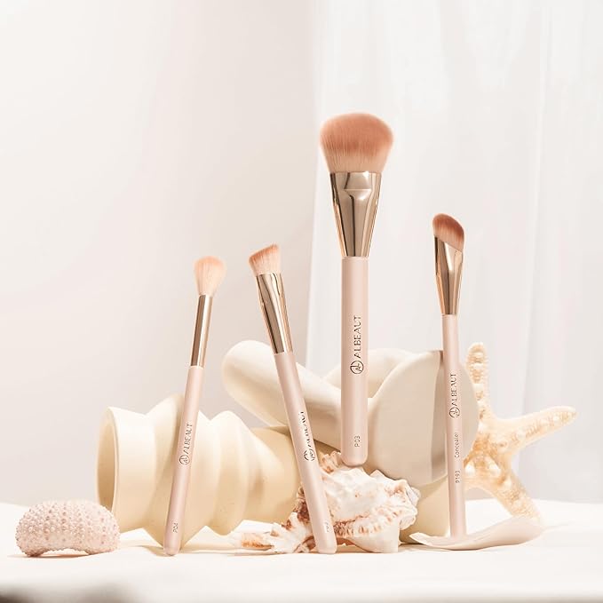 Highlighter Brush, Fluffy Eyeshadow Blending Brush, Must-Have Makeup Tool for Highlight & Blush (Medium Blender)
