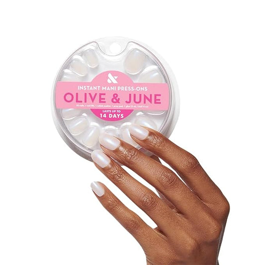 Olive & June Instant Mani Press-On Nails | (Glue) Medium, Oval 42 Fake Nails, 21 Sizes | Non-Toxic, Long-Lasting Recycled Materials Realistic Look | Salon-Quality at Home | Pink Goldfish