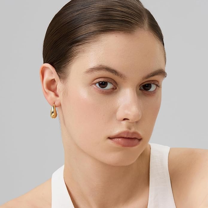 FRUMOS 925 Sterling Silver Huggie Earrings for Women 18K Gold Plated Hoop Earrings for Women Hypoallergenic Small Cubic Zirconia Huggie Earring