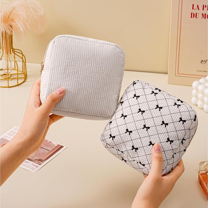 uekeboag Cute Small Corduroy Zipper Makeup Bag, Mini Coquette Aesthetic Pouch with Bear Pattern for for Purse,Key Pocket Lipstick Bag Card Holder Data Cable Organizer (15Beige bows)