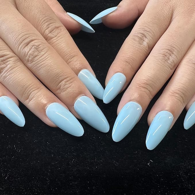 JONKASIPA Pressed On Nail Art Short - Soft Light Blue Almond Shaped Fake Nails, French Pointed Nails Designed for Women, Nail Art Set for Everyday Wear