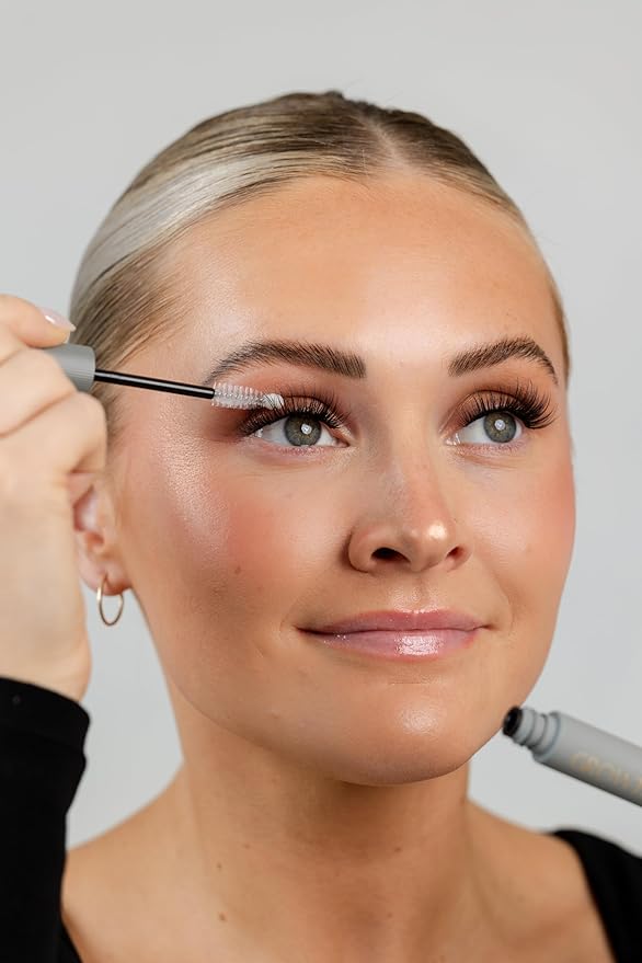 Winkclique Eyelash Growth Serum for Longer, Thicker Lashes - Advanced Lash Enhancing Treatment for Natural Lashes, Extensions & Eyebrows