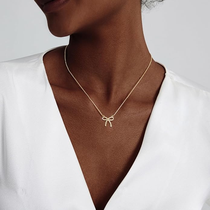 Luxval Diamond Pendant Gold Necklace for Women，Dainty 18k Gold Plated Choker Necklaces Simple Gold Jewelry Gifts for Women Girls
