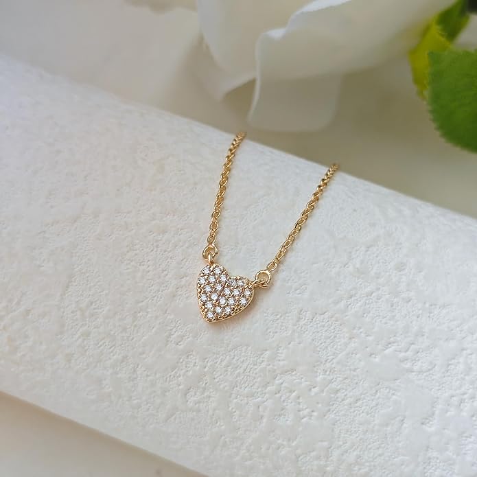 Luxval Diamond Pendant Gold Necklace for Women，Dainty 18k Gold Plated Choker Necklaces Simple Gold Jewelry Gifts for Women Girls
