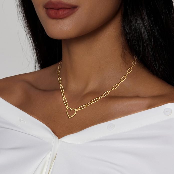 Airmb Cute Heart Necklace for Women Gold/Silver Plated Heart Pendant Choker Necklaces Tendy Love Heart Chain Necklace Dainty Gold/Silver Necklace Jewelry Gifts for Women