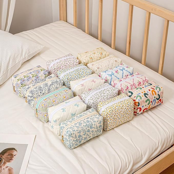 Cute Floral Makeup Bag Small Cotton Quilted Cosmetic Bag, Aesthetic Essential Bag Emergency Bag Gift for Women Girls Travel Accessories (Pink Floral)