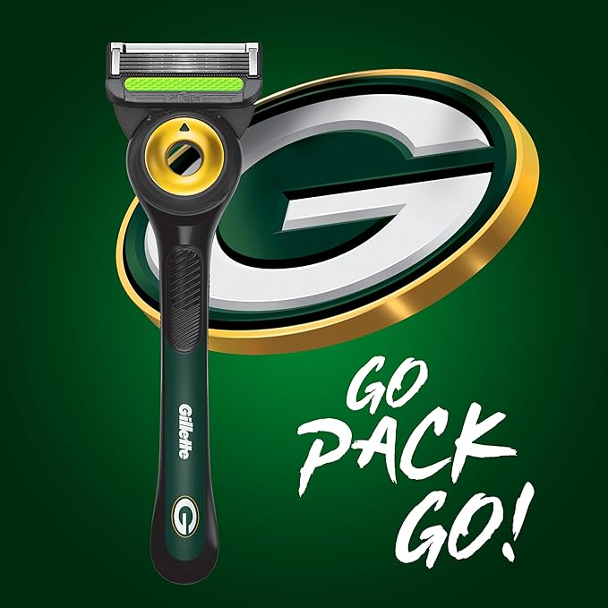 Gillette Labs Special NFL Packers Edition Shaving Razor for Men - 1 Handle, 4 Razor Blade Refills & Magnetic Stand, GilletteLabs with Exfoliating Bar