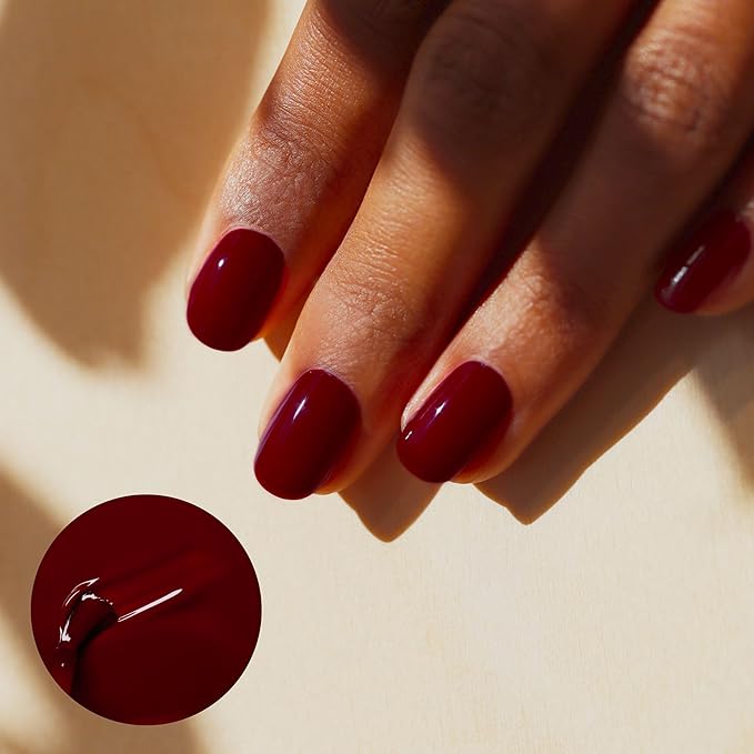 Manucurist Green Nail Polish Dark Pansy - Burgundy Dark Red Nail Polish - 9-Free, Plant-Based and Vegan - Manicure - Made in France - 0.5 fl oz