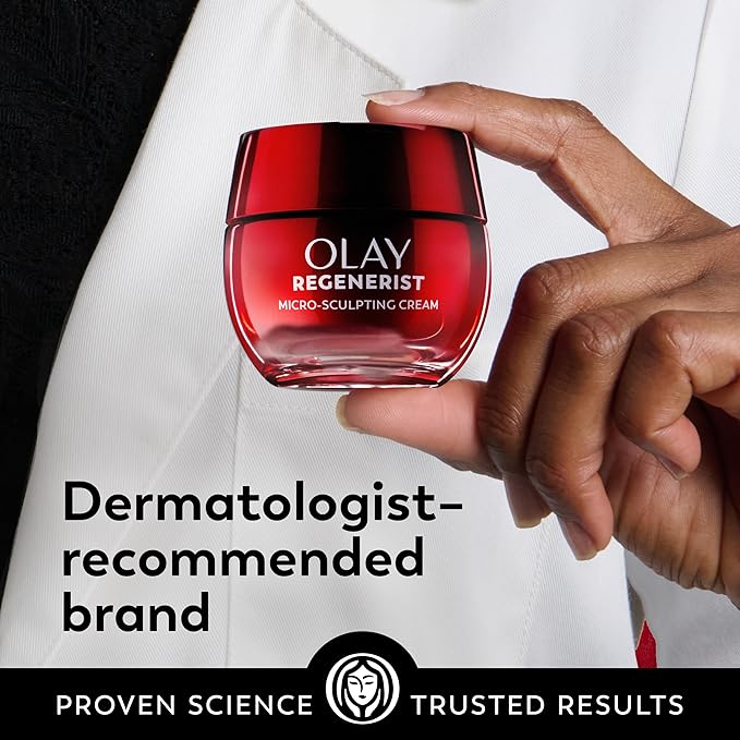 Olay Face Moisturizer, Regenerist Micro-Sculpting Facial Cream for Women - Anti-Aging, Anti-Wrinkle, Firming Skin Care - Triple Collagen Cream, Peptide Moisturizer, Hyaluronic Acid, Niacinamide, 1.7oz
