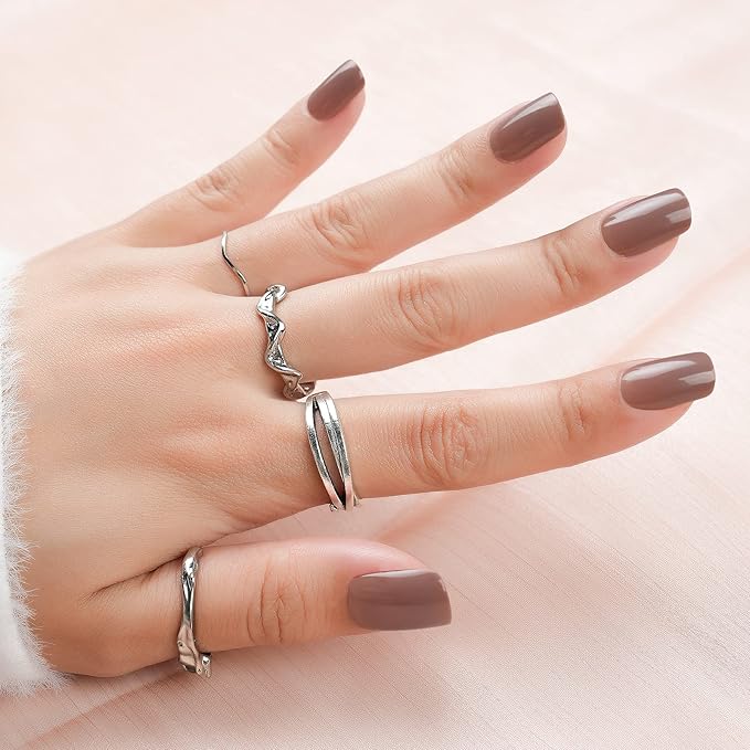 Short Press on Nails Brown Square, Glossy Acrylic Solid Fake Nails Natural, 24pcs False Nails with Designs, Glue on Nails Art Kit for Women